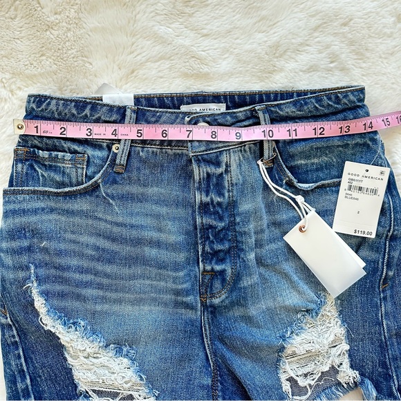 NWT!!! Good American women bombshell shorts size 26 US - Picture 9 of 10